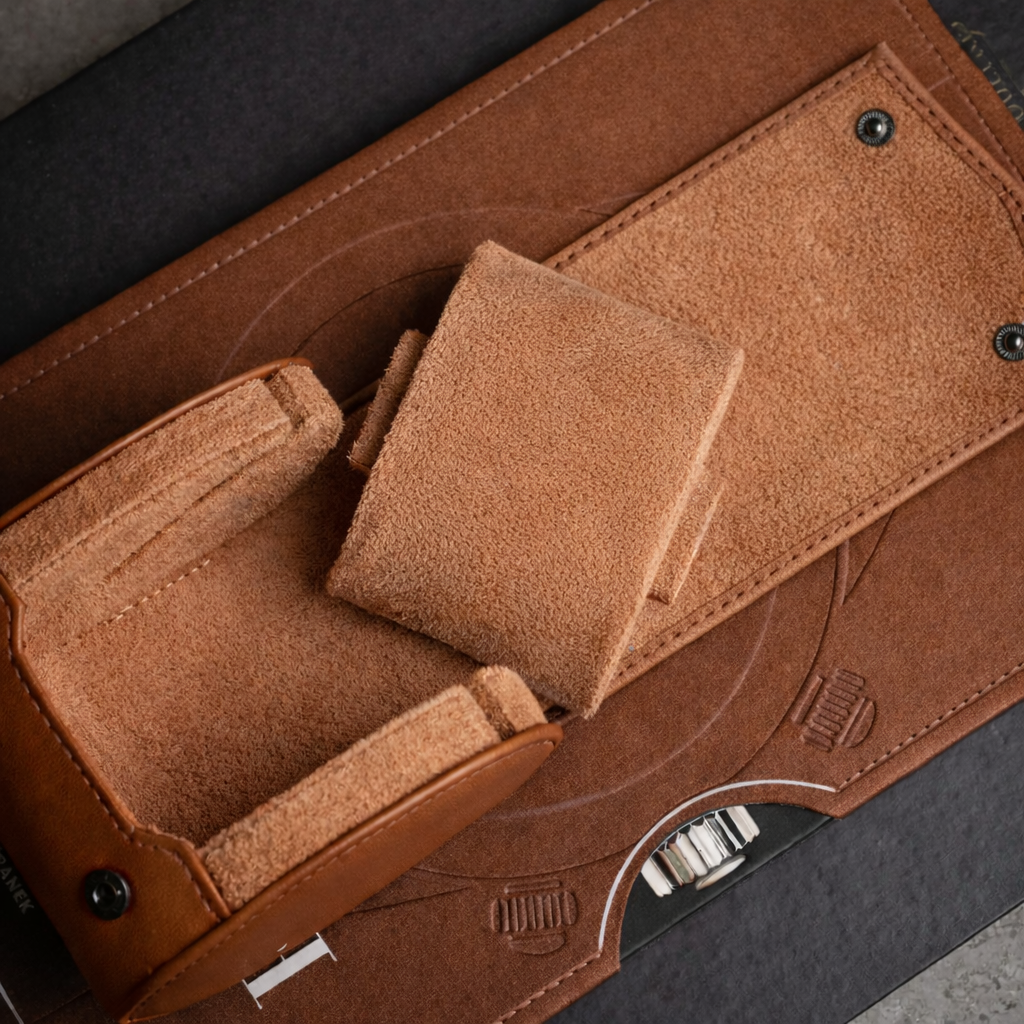 Watchroll 01 // Holds 1 watch